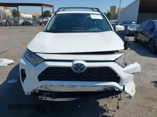 2020 Toyota RAV4 Hybrid XLE с VIN 4T3RWRFVXLU005512, выставлен на аукционе IAAI как лот 42459097 с пробегом 66 204 миль миль и . История ставок и продаж доступна на DreamBid. Изображение 13.