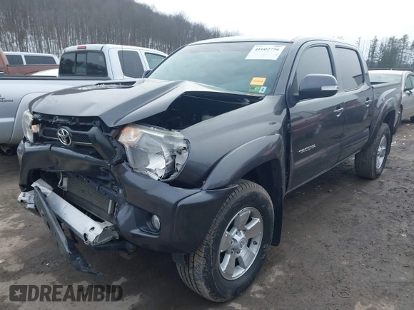 2014 Toyota Tacoma with VIN 3TMLU4EN1EM148353, listed as a IAAI auction lot 41602756 with 89,563 mi miles. Bid and sale history available at carsss.com. Image 19.