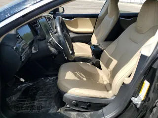 2013 Tesla Model S z VIN 5YJSA1CN8DFP22679, wystawiony jako Copart lot #64195095 z przebiegiem Nie podano mil oraz Czysty tytuł • Clean title. Historia ofert i sprzedaży dostępna na DreamBid. Obrazek 7.