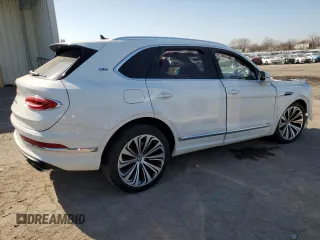 2022 Bentley Bentayga V8 с VIN SJAAM2ZV2NC017389, выставлен на аукционе Copart как лот 48965325 с пробегом 18 746 миль миль и Списание • Salvage title. История ставок и продаж доступна на DreamBid. Изображение 3.