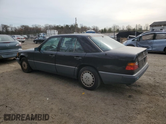 1993 Mercedes-Benz 300 with VIN WDBEA28E5PB835958, listed as a Copart auction lot 50851925 with 90,553 mi miles and Clean Title. Bid and sale history available at DreamBid. Image 2.