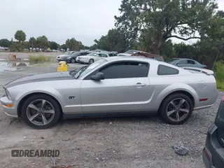 2007 Ford Mustang GT Deluxe with VIN 1ZVFT82H575250931, listed as a IAAI auction lot 42631956 with 152,886 mi miles and . Bid and sale history available at DreamBid. Image 14.