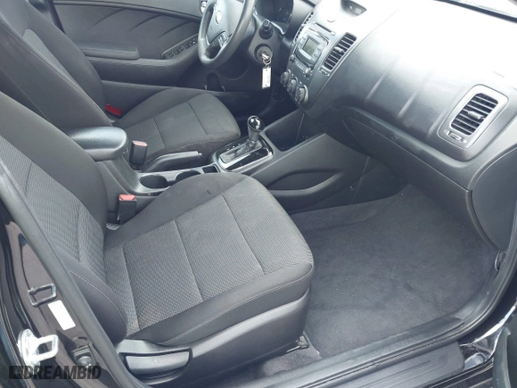 2018 Kia Forte LX with VIN 3KPFK4A78JE227114, listed as a IAAI auction lot 41977992 with 63,327 mi miles. Bid and sale history available at carsss.com. Image 5.
