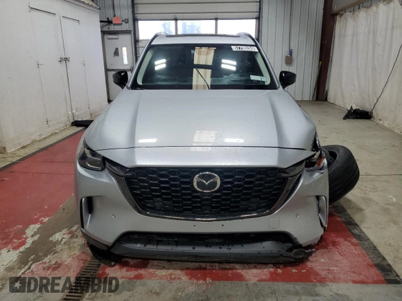 2025 Mazda CX-90 Premium Sport z VIN JM3KKCHD8S1223029, wystawiony jako Copart lot #57790265 z przebiegiem 3817 mil mil oraz Tytuł czysty. Historia ofert i sprzedaży dostępna na DreamBid. Obrazek 5.