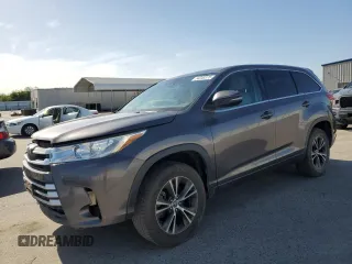 2017 Toyota Highlander LE z VIN 5TDZZRFH5HS234495, wystawiony jako Copart lot #54248375 z przebiegiem 77 604 mil mil oraz Szkoda całkowita • Salvage title. Historia ofert i sprzedaży dostępna na DreamBid. Obrazek 1.