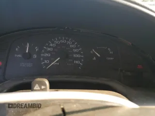 1999 Chevrolet Cavalier z VIN 1G1JC1240X7138164, wystawiony jako Copart lot #70324134 z przebiegiem 256 856 mil mil oraz Szkoda całkowita • Salvage title. Historia ofert i sprzedaży dostępna na DreamBid. Obrazek 9.