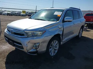 2012 Toyota Highlander Limited with VIN JTEDC3EH6C2007841, listed as a IAAI auction lot 41766616 with 128,089 mi miles and . Bid and sale history available at DreamBid. Image 2.