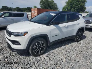 2024 Jeep Compass Limited z VIN 3C4NJDCNXRT608626, wystawiony jako Copart lot #60074495 z przebiegiem 23 890 mil mil oraz Czysty tytuł • Clean title. Historia ofert i sprzedaży dostępna na DreamBid. Obrazek 1.