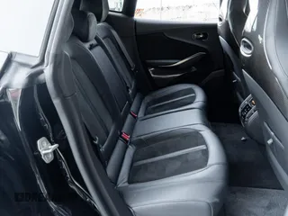 2022 Aston Martin DBX z VIN SD7VUJAW9NTV05320, wystawiony jako Copart lot #60103705 z przebiegiem 9 231 mil mil oraz Szkoda całkowita • Salvage title. Historia ofert i sprzedaży dostępna na DreamBid. Obrazek 6.