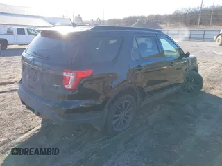2018 Ford Explorer XLT z VIN 1FM5K8D88JGC03818, wystawiony jako IAAI lot #41449995 z przebiegiem 126 000 mil mil oraz . Historia ofert i sprzedaży dostępna na DreamBid. Obrazek 4.