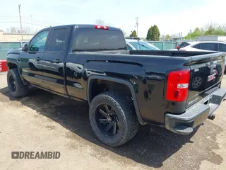 2017 GMC Sierra 1500 SLE z VIN 1GTV2MEC2HZ105964, wystawiony jako IAAI lot #42091941 z przebiegiem 93 779 mil mil oraz . Historia ofert i sprzedaży dostępna na DreamBid. Obrazek 3.