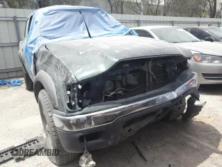 2003 Toyota Tacoma PreRunner z VIN 5TEGN92N53Z231042, wystawiony jako Copart lot #55854505 z przebiegiem Nie podano mil oraz Szkoda całkowita • Salvage title. Historia ofert i sprzedaży dostępna na DreamBid. Obrazek 5.