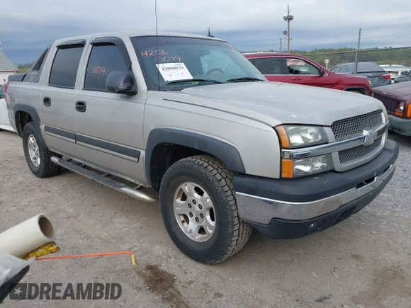 2004 Chevrolet Avalanche Z71 with VIN 3GNEK12T34G257773, listed as a IAAI auction lot 42060079 with 207,227 mi miles. Bid and sale history available at carsss.com. Image 1.