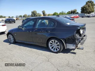 2011 BMW 3 Series 328i with VIN WBAPH5C54BA444424, listed as a Copart auction lot 60678395 with 91,440 mi miles and Salvage title. Bid and sale history available at DreamBid. Image 2.