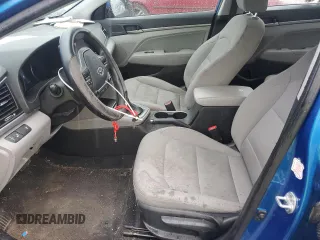 2018 Hyundai Elantra SEL z VIN 5NPD84LF2JH301312, wystawiony jako Copart lot #59928085 z przebiegiem 124 437 mil mil oraz Czysty tytuł • Clean title. Historia ofert i sprzedaży dostępna na DreamBid. Obrazek 7.