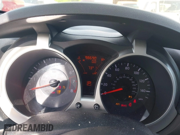 2013 Nissan Juke SL z VIN JN8AF5MV1DT208256, wystawiony jako IAAI lot #42272844 z przebiegiem 98 690 mil mil oraz . Historia ofert i sprzedaży dostępna na DreamBid. Obrazek 7.