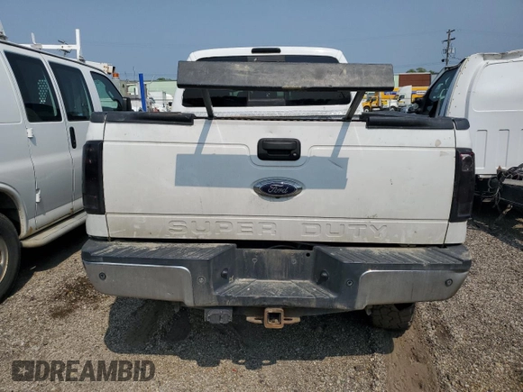 2015 Ford F-350 Platinum z VIN 1FT8W3BT8FEC96133, wystawiony jako Copart lot #58993575 z przebiegiem 207 655 mil mil oraz Szkoda całkowita • Salvage title. Historia ofert i sprzedaży dostępna na DreamBid. Obrazek 6.