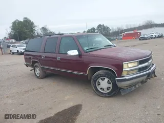 1999 Chevrolet Suburban with VIN 3GNEC16R5XG114890, listed as a IAAI auction lot 41345029 with 274,687 mi miles. Bid and sale history available at carsss.com. Image 1.