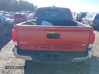 2017 Toyota Tacoma SR5 with VIN 3TMCZ5AN4HM084813, listed as a IAAI auction lot 41248285 with 118,797 mi miles. Bid and sale history available at carsss.com. Image 16.