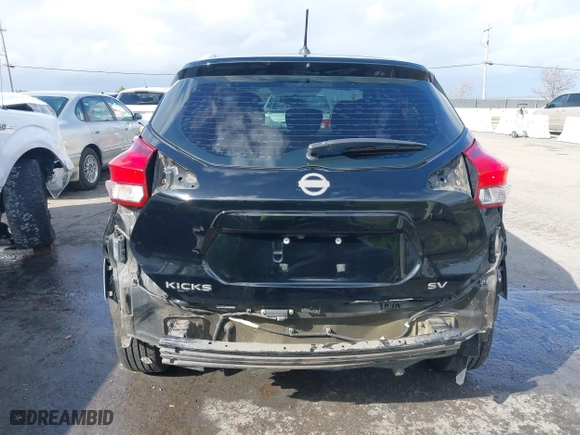 2018 Nissan Kicks SV with VIN 3N1CP5CU0JL495926, listed as a IAAI auction lot 41807108 with 77,223 mi miles. Bid and sale history available at carsss.com. Image 17.