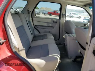 2008 Ford Escape XLT z VIN 1FMCU931X8KC63568, wystawiony jako Copart lot #60337275 z przebiegiem 168 565 mil mil oraz Szkoda całkowita • Salvage title. Historia ofert i sprzedaży dostępna na DreamBid. Obrazek 10.