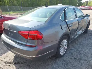 2016 Volkswagen Passat SE z VIN 1VWBS7A39GC048588, wystawiony jako IAAI lot #42024717 z przebiegiem 94 626 mil mil oraz . Historia ofert i sprzedaży dostępna na DreamBid. Obrazek 4.