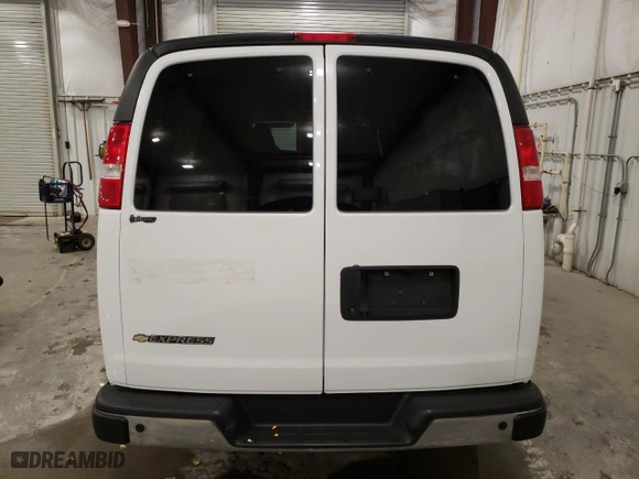 2020 Chevrolet Express Passenger LT with VIN 1GAZGPFG7L1248401, listed as a Copart auction lot 46448485 with 254,515 mi miles and Clean Title. Bid and sale history available at carsss.com. Image 6.
