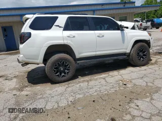 2021 Toyota 4Runner TRD Off Road Premium with VIN JTERU5JR3M5860985, listed as a Copart auction lot 61002155 with Not provided miles and Salvage title. Bid and sale history available at DreamBid. Image 3.