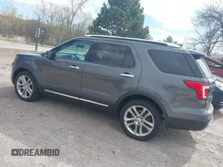 2016 Ford Explorer Limited with VIN 1FM5K8F89GGA06436, listed as a IAAI auction lot 42098933 with 215,526 mi miles. Bid and sale history available at carsss.com. Image 3.
