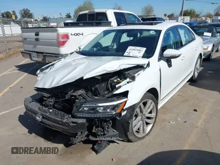 2017 Volkswagen Passat SE z VIN 1VWGT7A30HC053652, wystawiony jako IAAI lot #41882003 z przebiegiem 45 113 mil mil oraz . Historia ofert i sprzedaży dostępna na DreamBid. Obrazek 18.