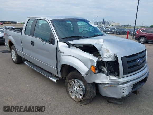 2012 Ford F-150 XL z VIN 1FTFX1EF4CKE22564, wystawiony jako IAAI lot #42444005 z przebiegiem 127 308 mil mil oraz . Historia ofert i sprzedaży dostępna na DreamBid. Obrazek 1.