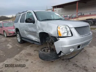 2013 GMC Yukon SLT with VIN 1GKS2CE07DR315820, listed as a IAAI auction lot 41653433 with 137,491 mi miles. Bid and sale history available at carsss.com. Image 1.