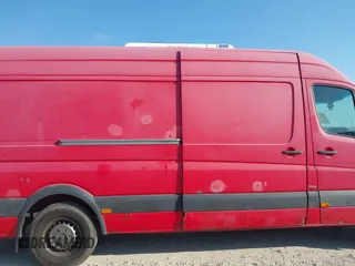 2010 Mercedes-Benz Sprinter Cargo with VIN WD3PE8CC1A5463414, listed as a IAAI auction lot 40383391 with 47,296 mi miles. Bid and sale history available at carsss.com. Image 12.