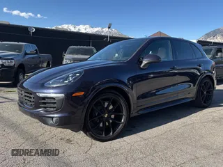 2018 Porsche Cayenne с VIN WP1AA2A22JKA07419, выставлен на аукционе Copart как лот 55361725 с пробегом 26 908 миль миль и Списание • Salvage title. История ставок и продаж доступна на DreamBid. Изображение 2.