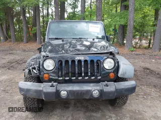 2012 Jeep Wrangler Unlimited Call of Duty MW3 with VIN 1C4BJWFG5CL103267, listed as a IAAI auction lot 42334345 with 135,324 mi miles and . Bid and sale history available at DreamBid. Image 13.