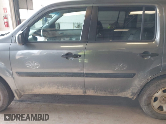 2012 Honda Pilot LX with VIN 5FNYF4H23CB015371, listed as a IAAI auction lot 41852341 with 180,000 mi miles and . Bid and sale history available at carsss.com. Image 14.