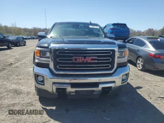 2015 GMC Sierra 2500HD SLT with VIN 1GT12ZEG2FF600811, listed as a Copart auction lot 53830145 with 199,017 mi miles and Clean title. Bid and sale history available at DreamBid. Image 5.