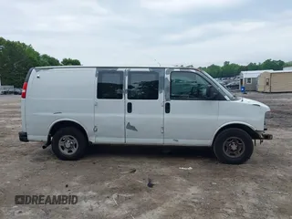 2006 Chevrolet Express Cargo with VIN 1GCFG15X261206862, listed as a IAAI auction lot 42170725 with 327,261 mi miles and . Bid and sale history available at DreamBid. Image 14.