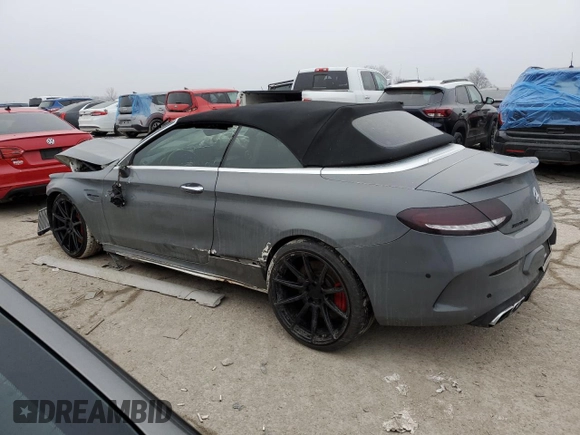 2017 Mercedes-Benz C 63 S AMG z VIN WDDWK8HB6HF447553, wystawiony jako Copart lot #44613555 z przebiegiem 15 460 mil mil oraz Szkoda całkowita • Salvage title. Historia ofert i sprzedaży dostępna na DreamBid. Obrazek 2.