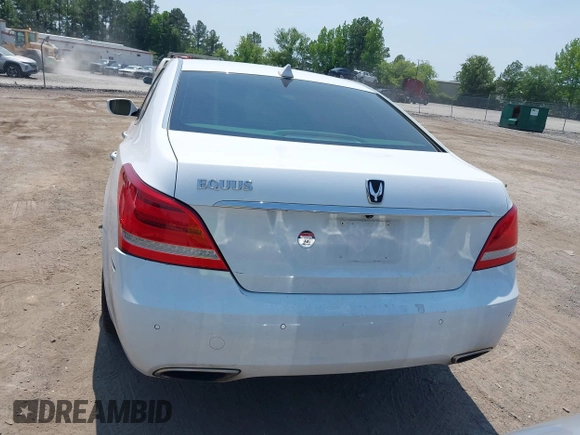 2016 Hyundai Equus Signature with VIN KMHGH4JH7GU102560, listed as a IAAI auction lot 42405555 with 95,702 mi miles and . Bid and sale history available at DreamBid. Image 16.