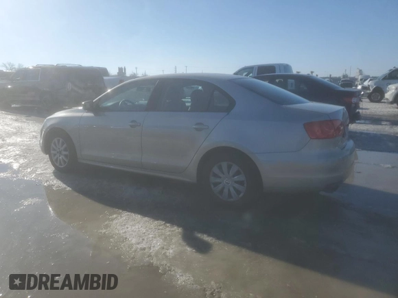 2013 Volkswagen Jetta Sedan S with VIN 3VW2K7AJ3DM246897, listed as a Copart auction lot 89056765 with 184,902 mi miles and Clean Title. Bid and sale history available at carsss.com. Image 2.