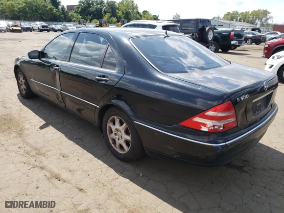 2000 Mercedes-Benz S-Class with VIN WDBNG70J8YA111998, listed as a Copart auction lot 68190024 with 141,580 mi miles and Clean Title. Bid and sale history available at carsss.com. Image 2.