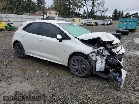 2020 Toyota Corolla Hatchback XSE with VIN JTNC4RBE9L3074725, listed as a Copart auction lot 50930325 with 73,392 mi miles and Salvage Title. Bid and sale history available at carsss.com. Image 4.