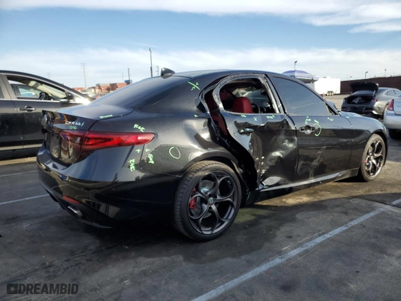 2019 Alfa Romeo Giulia Ti with VIN ZARFAMBN9K7604847, listed as a Copart auction lot 45239615 with 24,787 mi miles and Salvage Title. Bid and sale history available at carsss.com. Image 3.