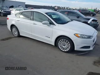2014 Ford Fusion SE Hybrid with VIN 3FA6P0LU0ER114341, listed as a IAAI auction lot 41578347 with 191,527 mi miles. Bid and sale history available at carsss.com. Image 1.