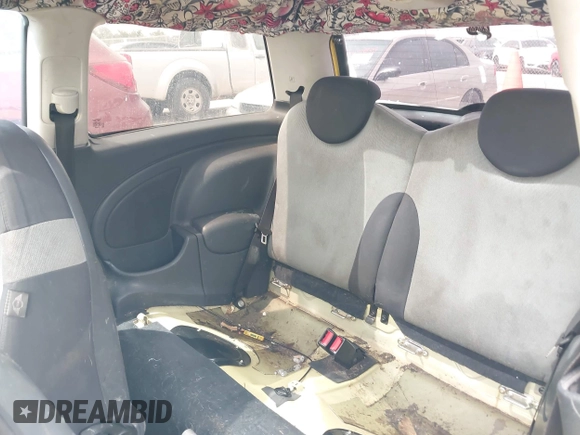 2005 MINI Hardtop with VIN WMWRC33505TK62367, listed as a IAAI auction lot 42397651 with Not provided miles and . Bid and sale history available at DreamBid. Image 8.