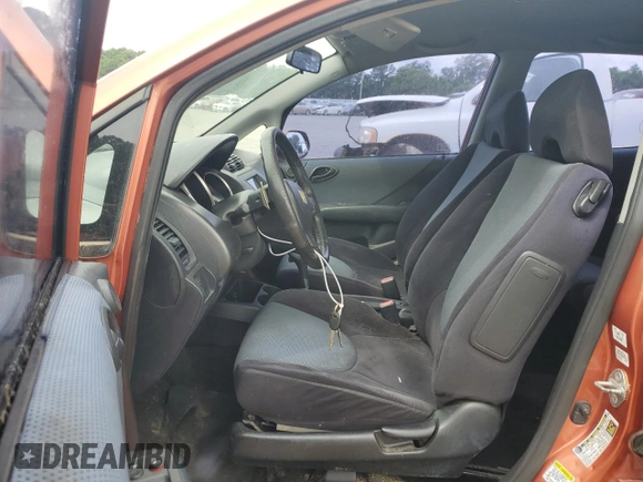 2008 Honda Fit Sport z VIN JHMGD38688S032383, wystawiony jako Copart lot #57757125 z przebiegiem 179 363 mil mil oraz Szkoda całkowita • Salvage title. Historia ofert i sprzedaży dostępna na DreamBid. Obrazek 7.