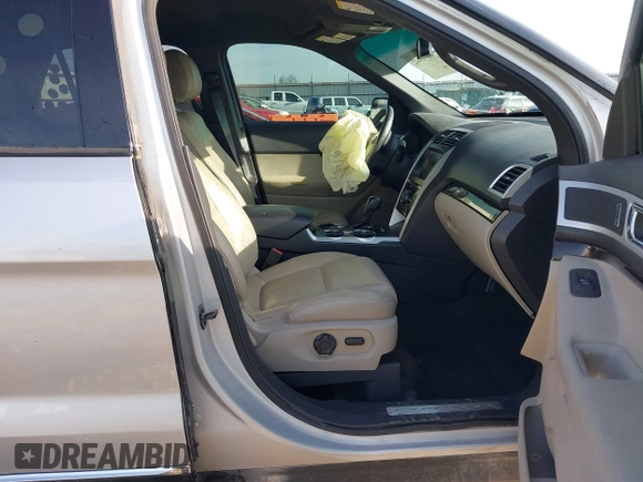 2014 Ford Explorer Limited with VIN 1FM5K7F89EGC13660, listed as a IAAI auction lot 41978442 with 174,966 mi miles and . Bid and sale history available at carsss.com. Image 5.