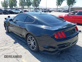 2016 Ford Mustang GT z VIN 1FA6P8CF1G5202692, wystawiony jako IAAI lot #42310670 z przebiegiem 87 491 mil mil oraz . Historia ofert i sprzedaży dostępna na DreamBid. Obrazek 3.