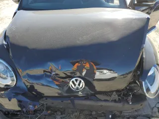2012 Volkswagen Beetle 2.0T Turbo with VIN 3VW467AT8CM642823, listed as a Copart auction lot 85107614 with 42,315 mi miles and Salvage Title. Bid and sale history available at carsss.com. Image 13.